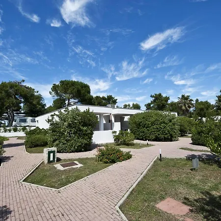 Parque de vacaciones Villaggio Turistico Le Diomedee 3*